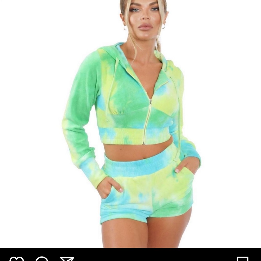 Tic toc Two pc set tie dye  new very comfortable!